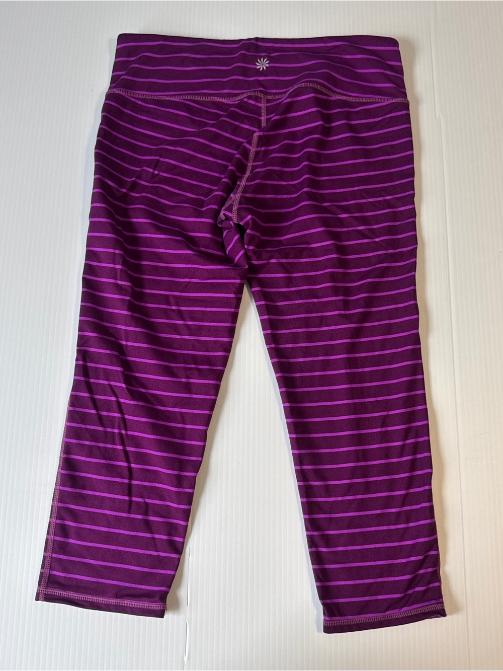 Athleta Chaturanga Capri Leggings Purple Striped Yoga Pilates Y2K Medium Fun